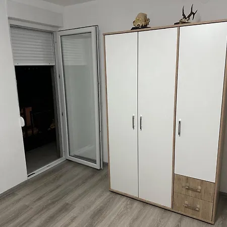 Dzebo Apartamento *