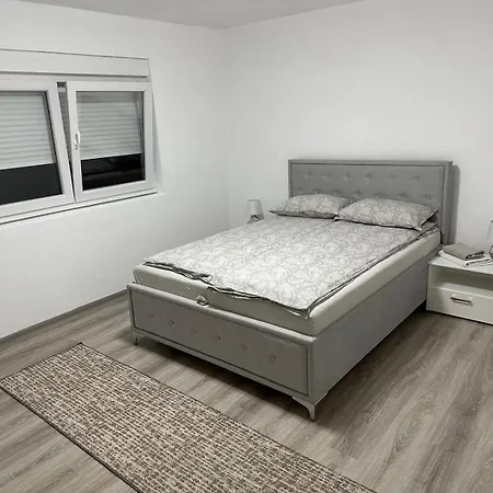 Apartamento Dzebo